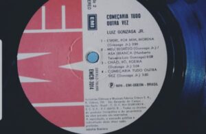 Leia mais sobre o artigo RIMAS COROADAS